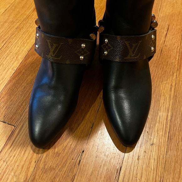 LOUIS VUITTON TALL RIDING BOOTS RHAPSODY LOGO - Picture 8 of 16